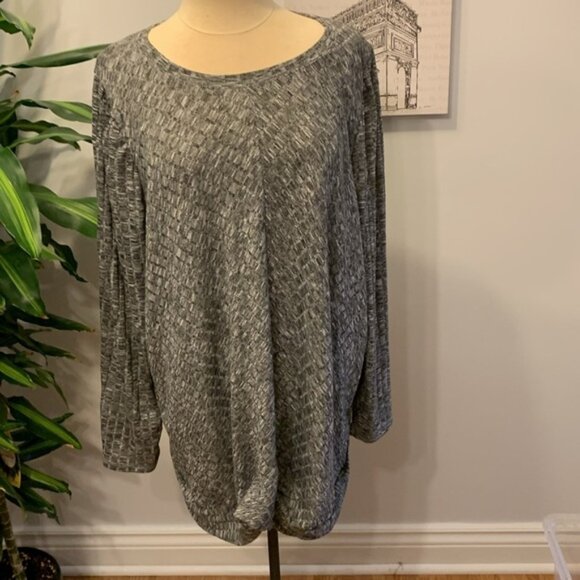 Lily Morgan Twist Front Lightweight Knit Sweater - Picture 1 of 8